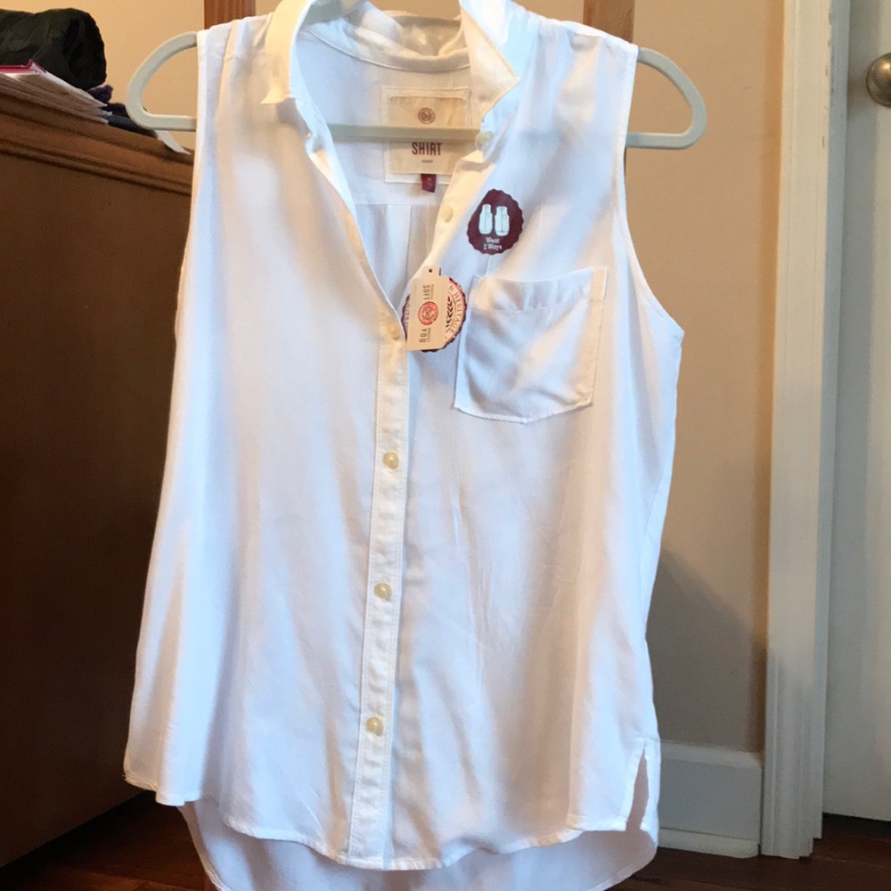 White button-down tank